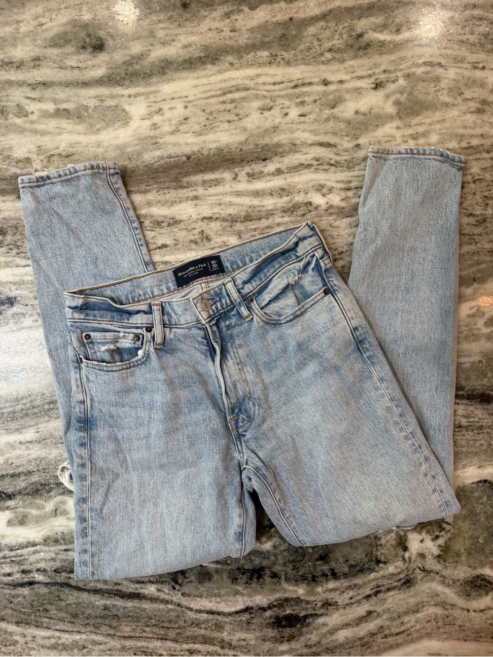 Men’s Abercrombie & Fitch Light Blue Slim Straight Jeans 30x30